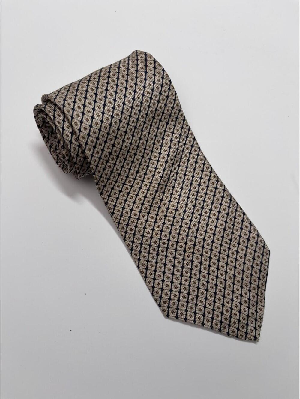 Nautica 100% Silk Wide Tie In Gold And Black‎